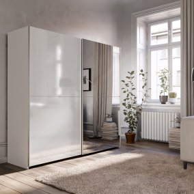 Biała szafa przesuwna z lustrem 190 cm, 2 drążki, 2 półki